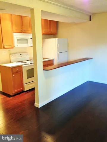 an empty room with closet