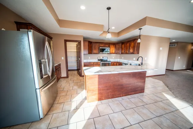 $490,000 | 580 Canyon Lane Northwest, Eyota, MN 55934