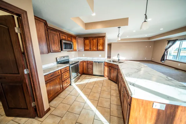 $490,000 | 580 Canyon Lane Northwest, Eyota, MN 55934