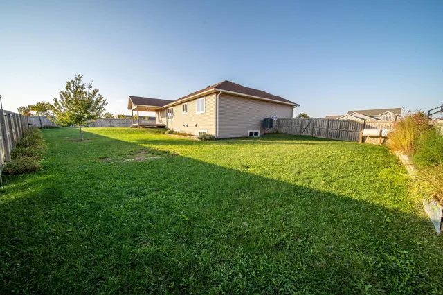 $490,000 | 580 Canyon Lane Northwest, Eyota, MN 55934