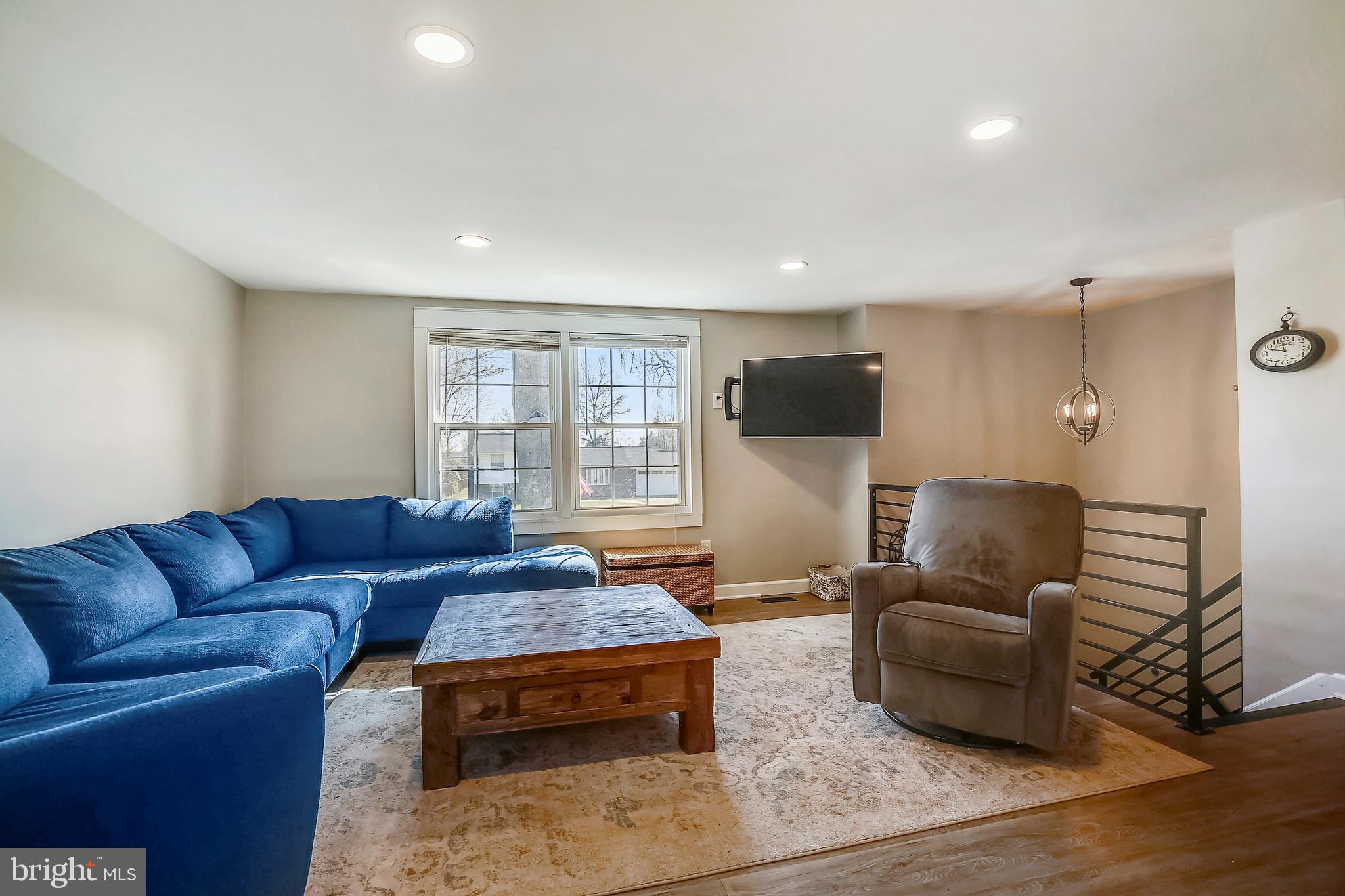 17324 Whitaker Road Poolesville, MD 20837 - Photo 13 of 32 Welcoming Upper Level Living Room