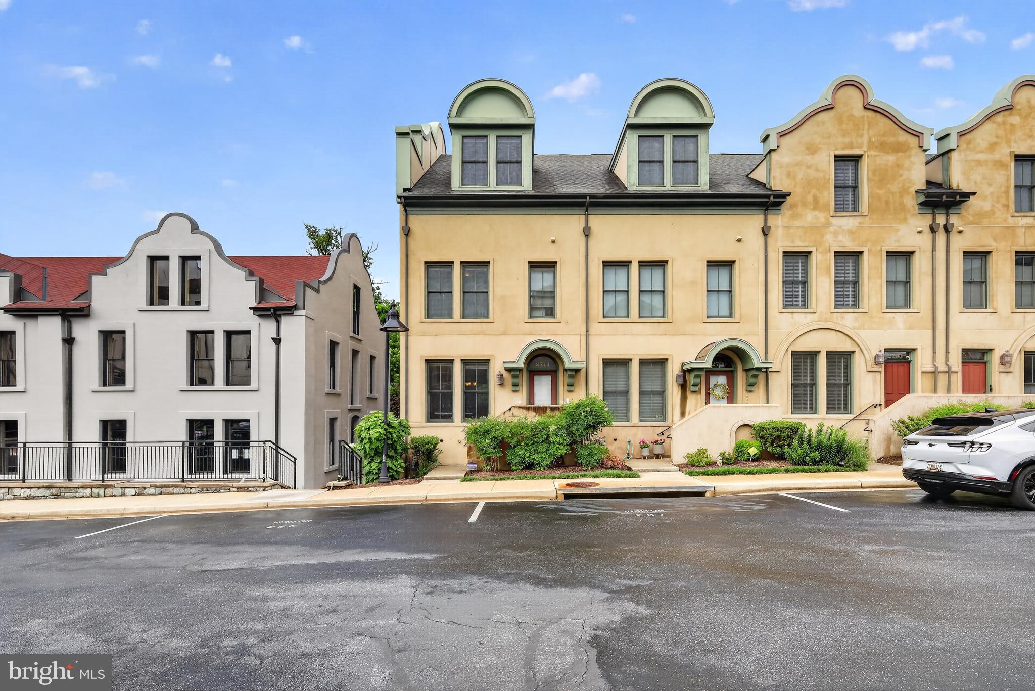 2711 Cassedy Street Silver Spring, MD 20910 - Photo 1 of 36 Welcome home!