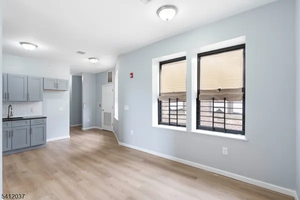 $1,700 | 68 Garside Street, Newark, NJ 07104