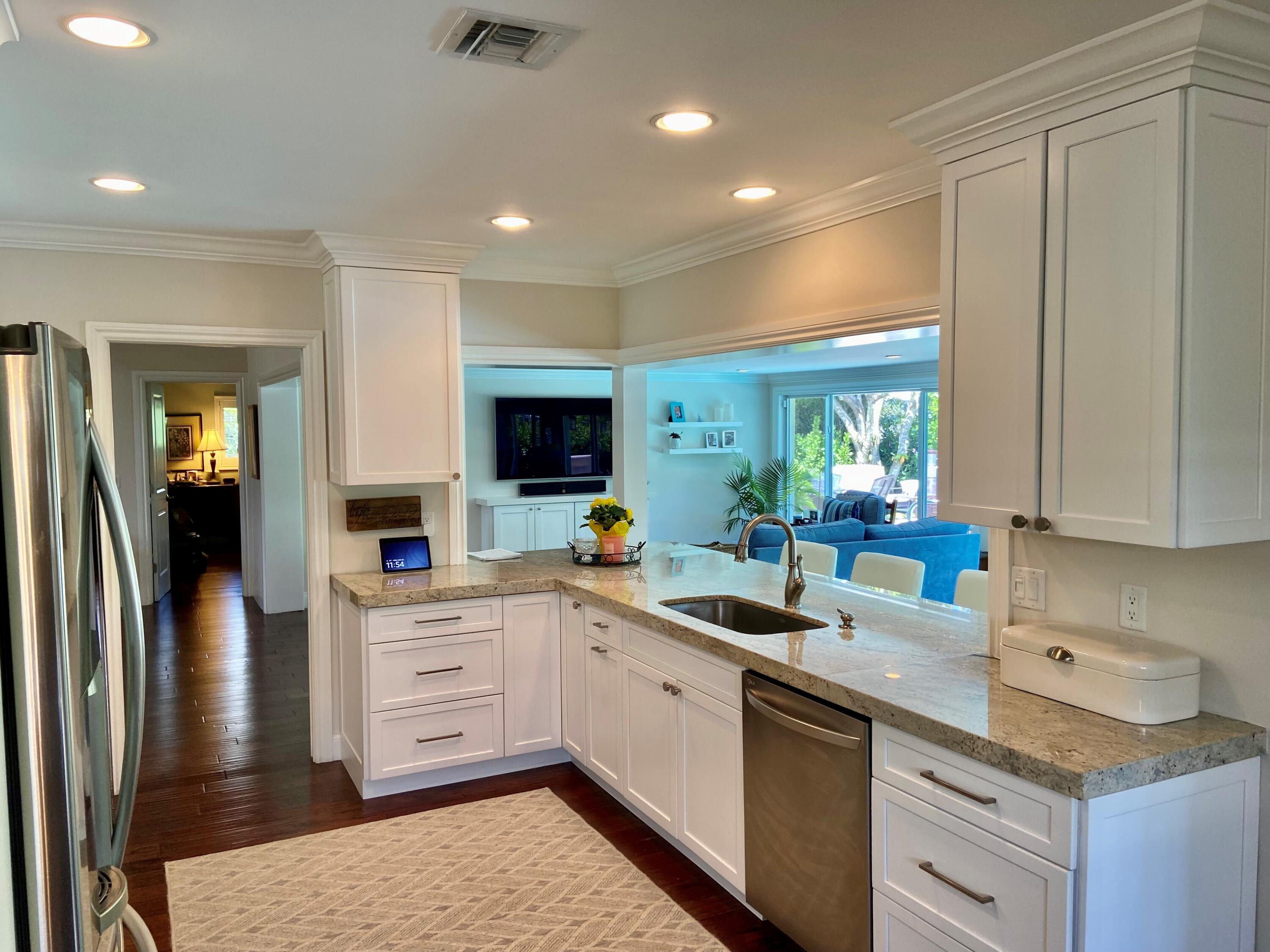 625 Elm Tree Lane Boca Raton, FL 33486 - Photo 18 of 34 Family Room