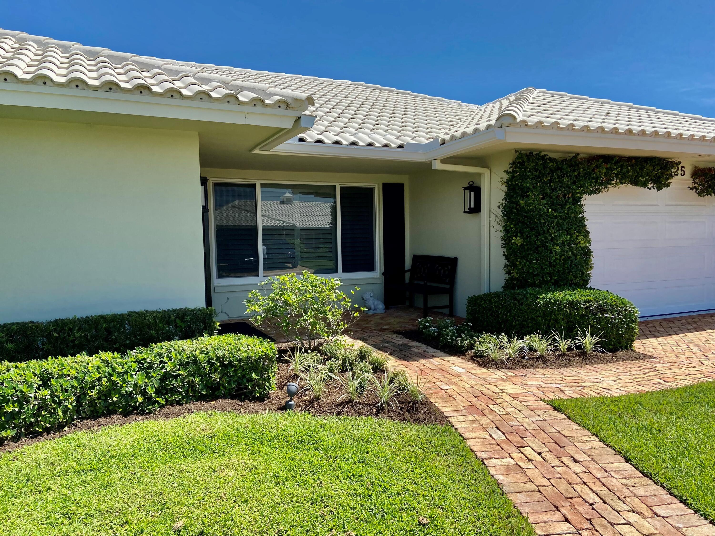 625 Elm Tree Lane Boca Raton, FL 33486 - Photo 2 of 34 625 Front