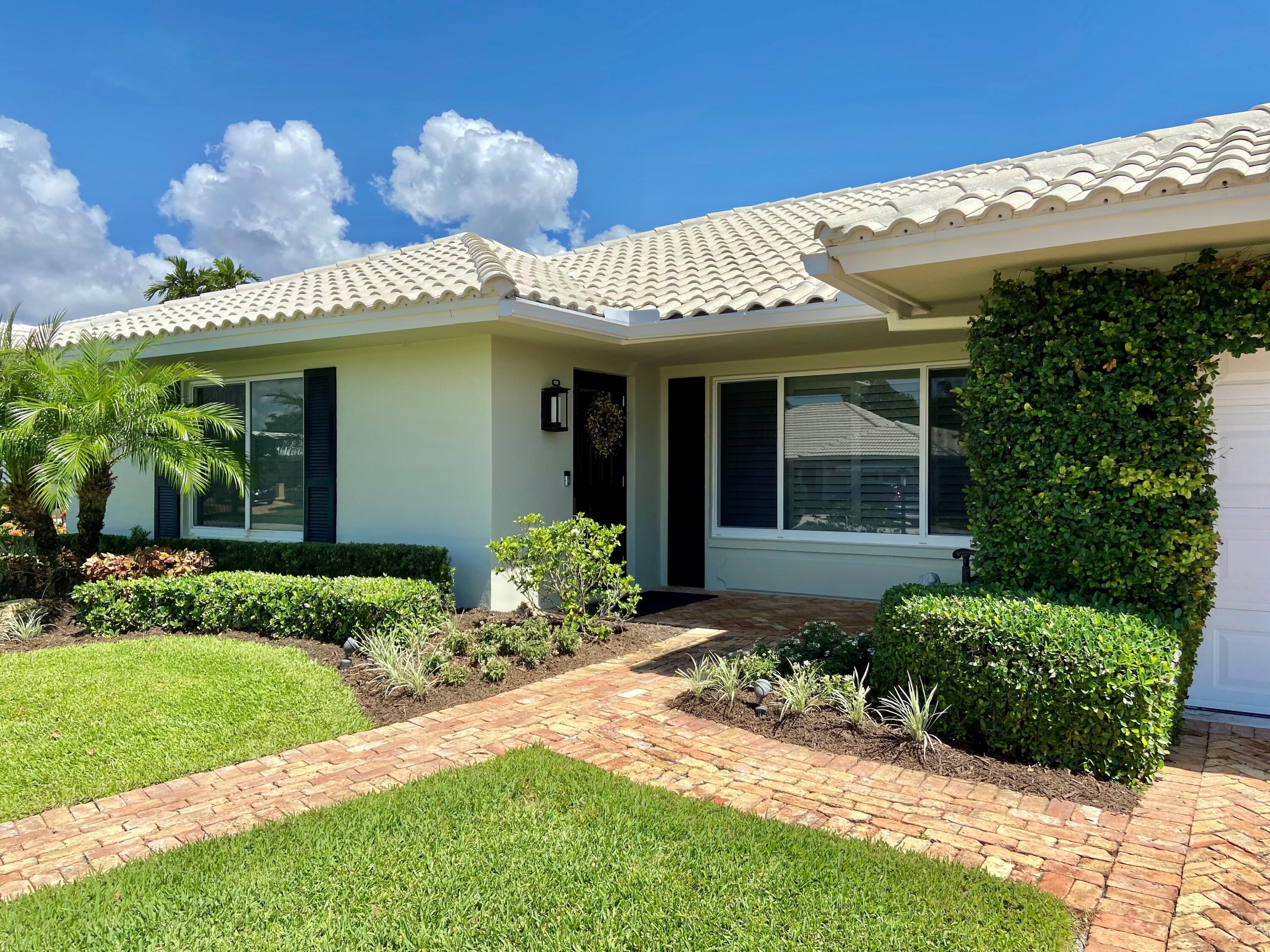 625 Elm Tree Lane Boca Raton, FL 33486 - Photo 3 of 34 625 Front