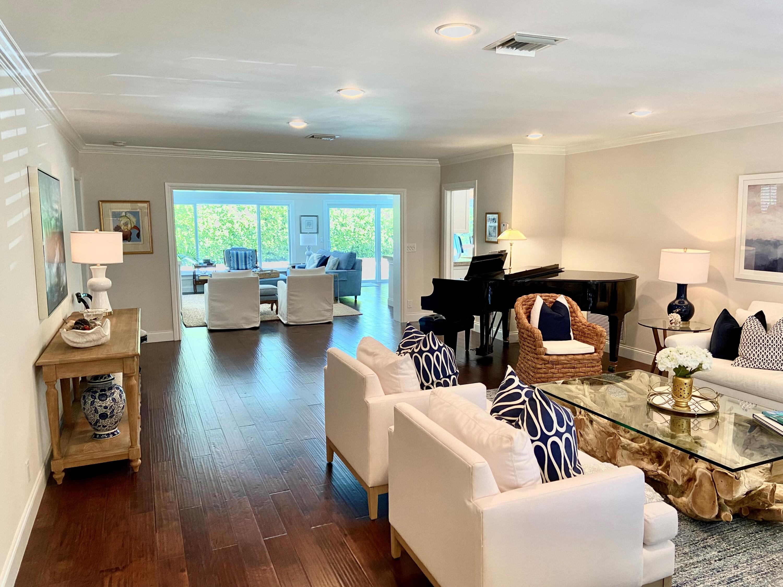 625 Elm Tree Lane Boca Raton, FL 33486 - Photo 4 of 34 Living Room