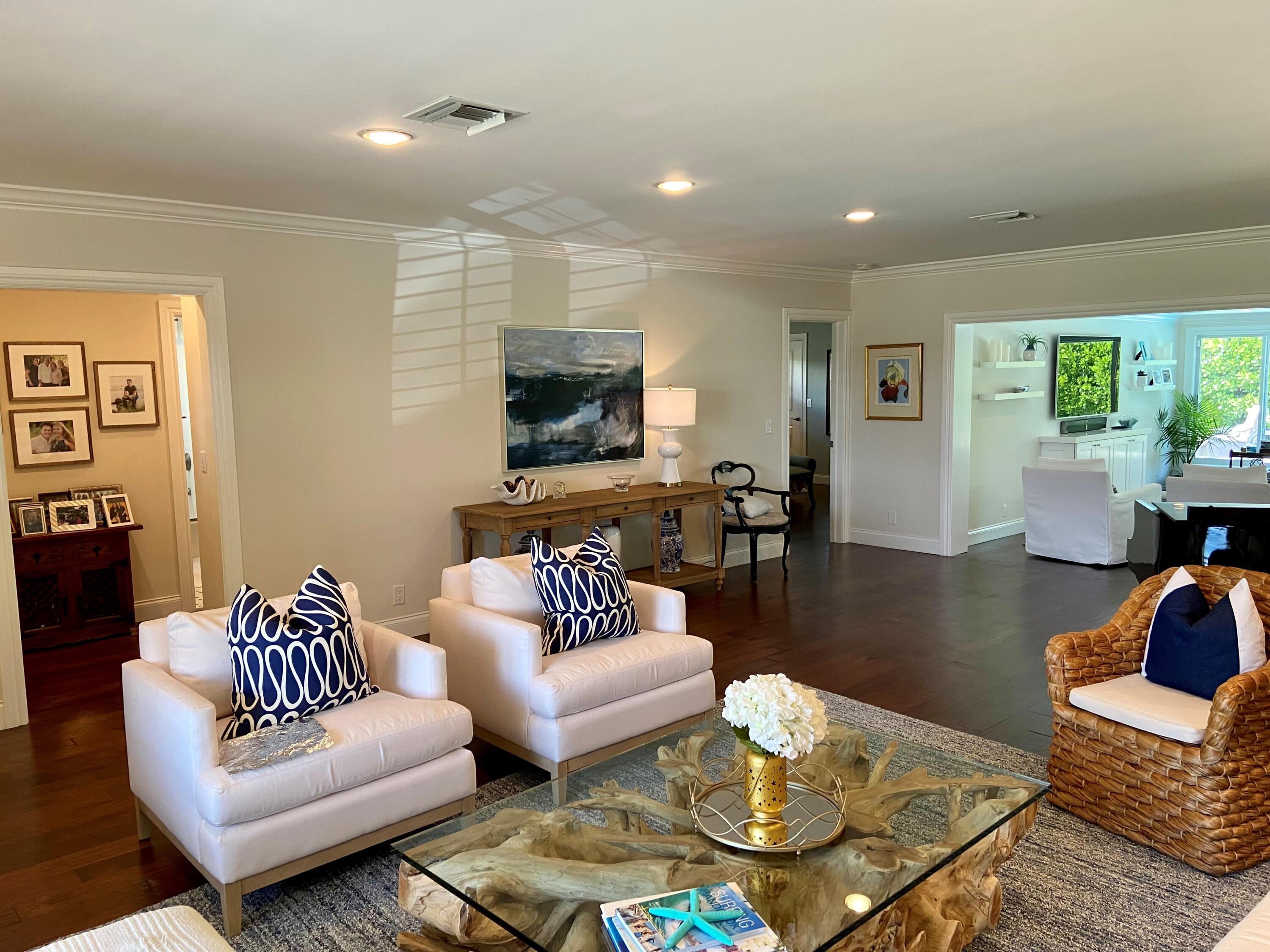 625 Elm Tree Lane Boca Raton, FL 33486 - Photo 6 of 34 Living Room