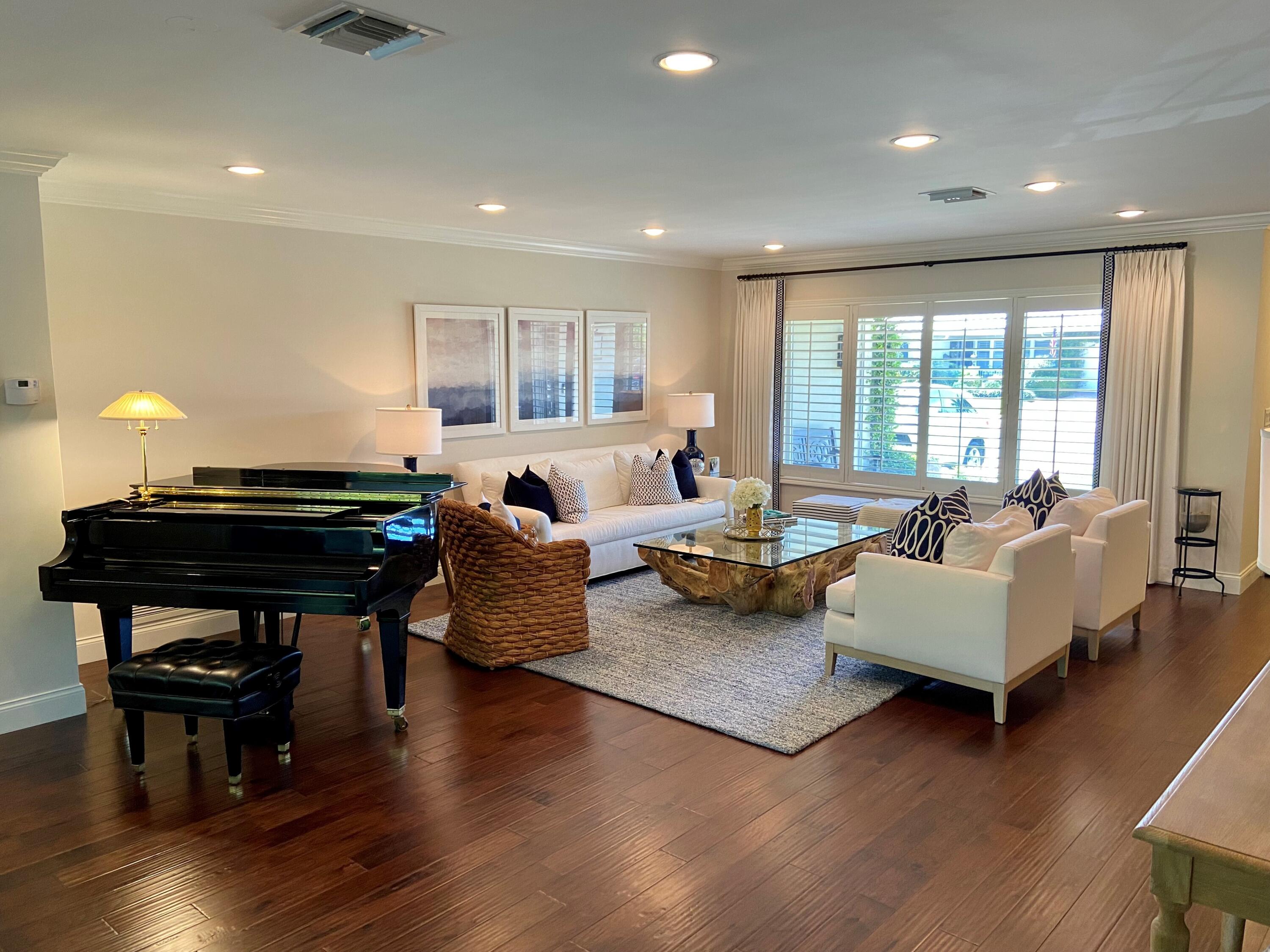 625 Elm Tree Lane Boca Raton, FL 33486 - Photo 8 of 34 Living Room