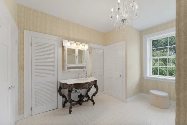 $8,200,000 | 62-64 Big Bear Hill Road, New Milford, CT 06776