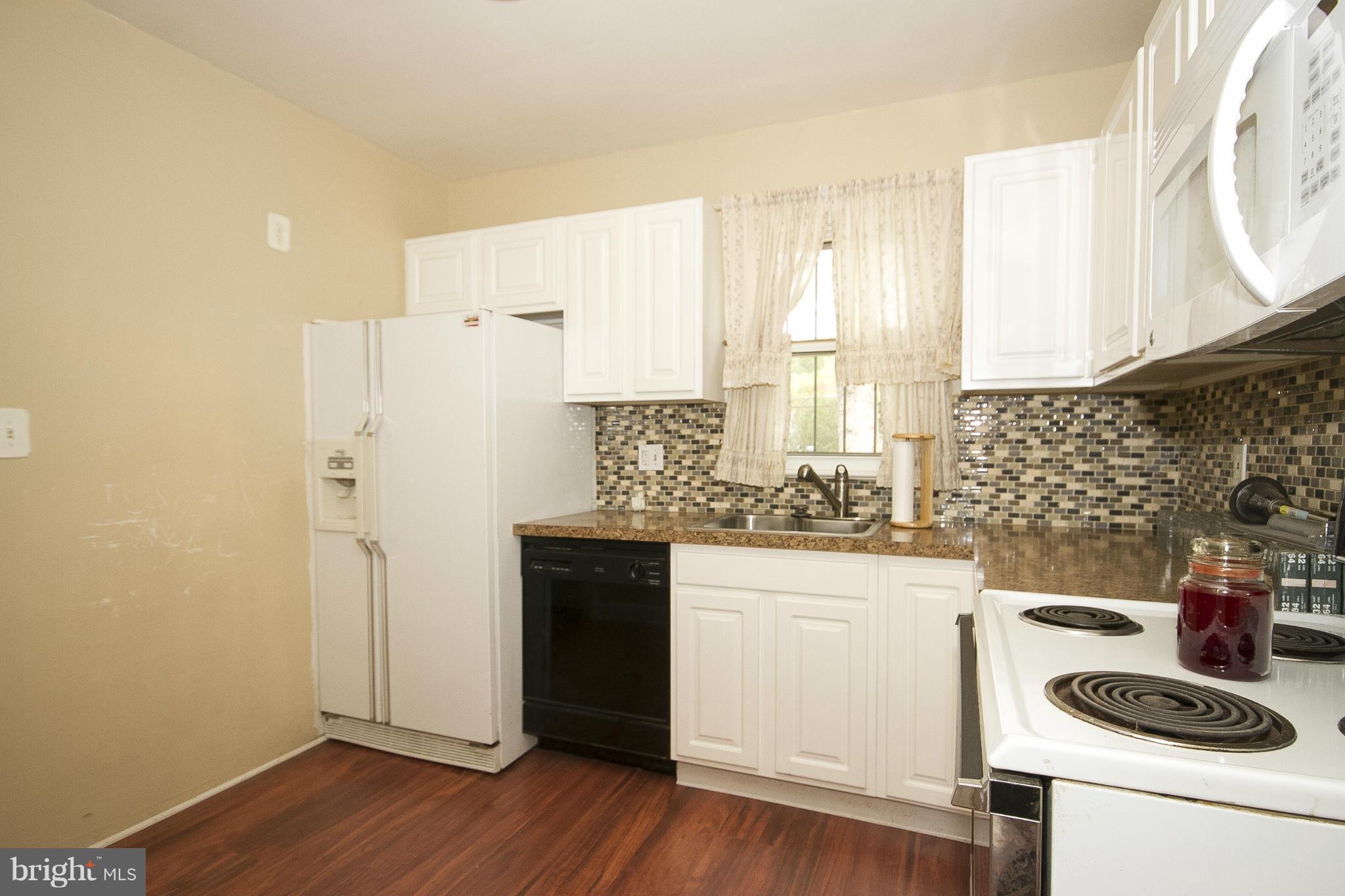 3604 Forest Hill Road Baltimore, MD 21207 - Photo 9 of 19 Kitchen