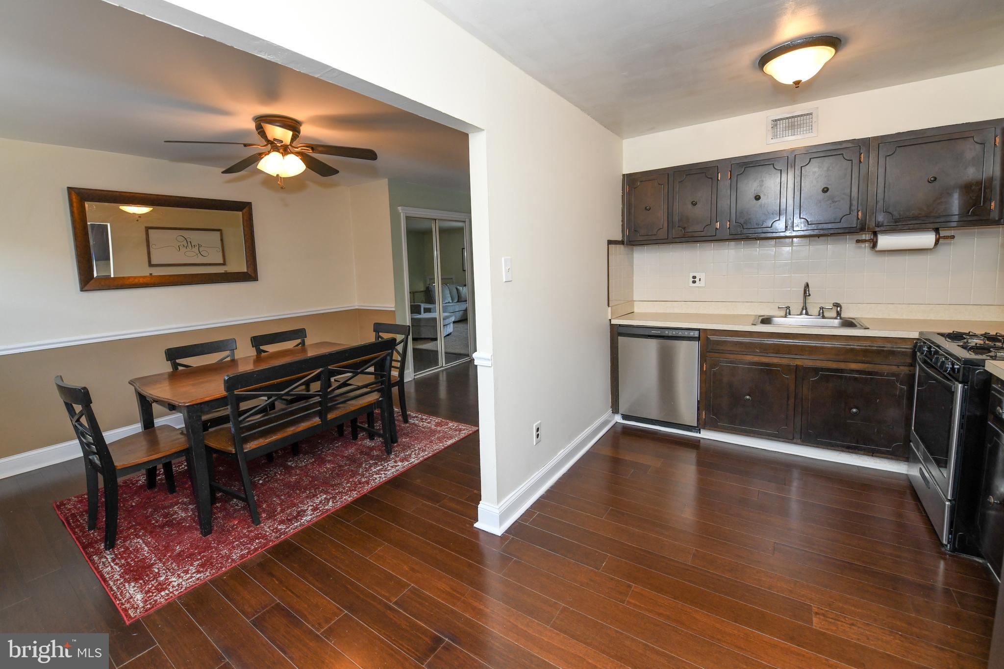 3317 Woodhaven Road Philadelphia, PA 19154 - Photo 9 of 27 Newer Dishwasher & all S/S Appliances