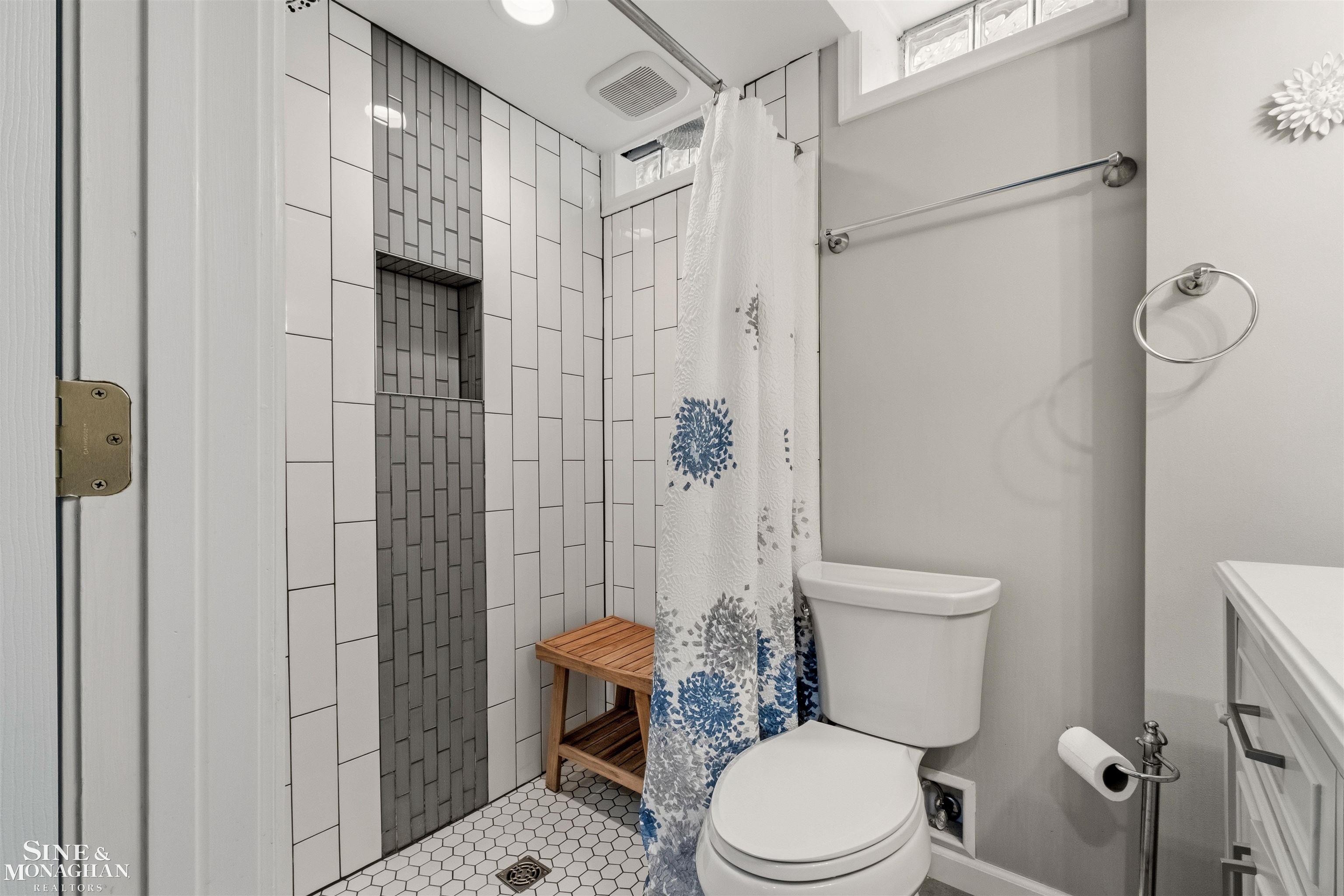 474 Touraine Road Grosse Pointe Farms, MI 48236 - Photo 35 of 49