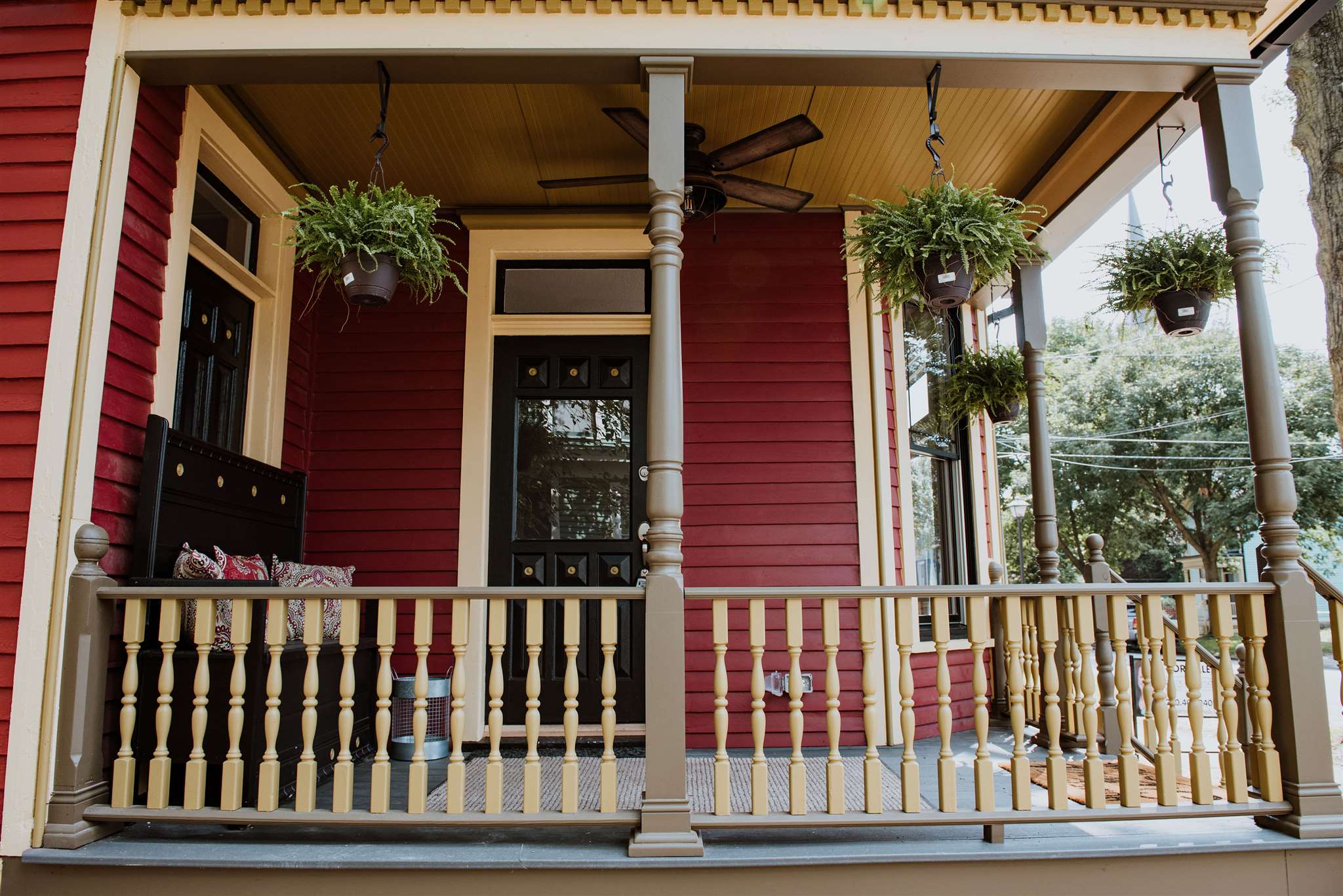 1011 Jackson Street Fort Wayne, IN 46802 - Photo 2 of 36