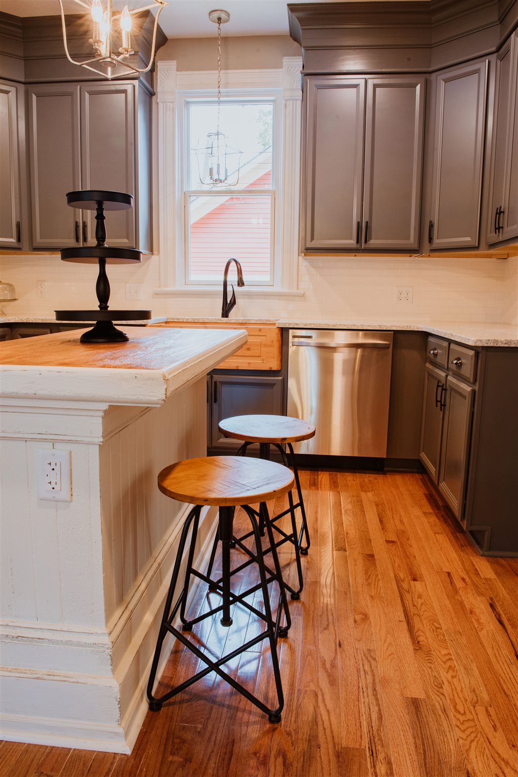 1011 Jackson Street Fort Wayne, IN 46802 - Photo 6 of 36