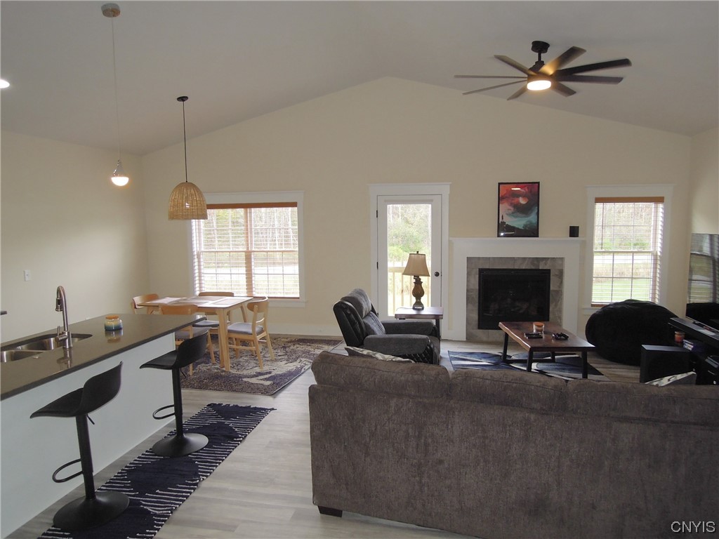 6997 Jersey Path Cicero, NY 13039 - Photo 3 of 43