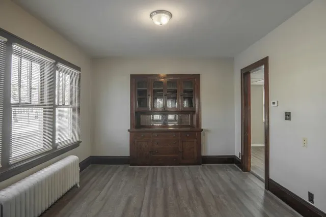 $2,100 | 890 Arkwright Street North, St. Paul, MN 55130