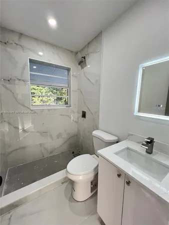 $2,800 | 15741 Northwest 38th Place, Unit 2, Miami Gardens, FL 33054
