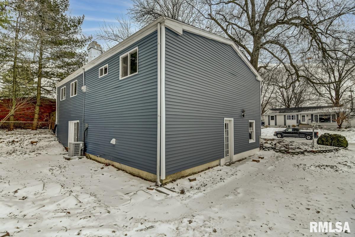 610 Kenyon Drive Springfield, IL 62704 - Photo 41 of 49 Gallery Image 41