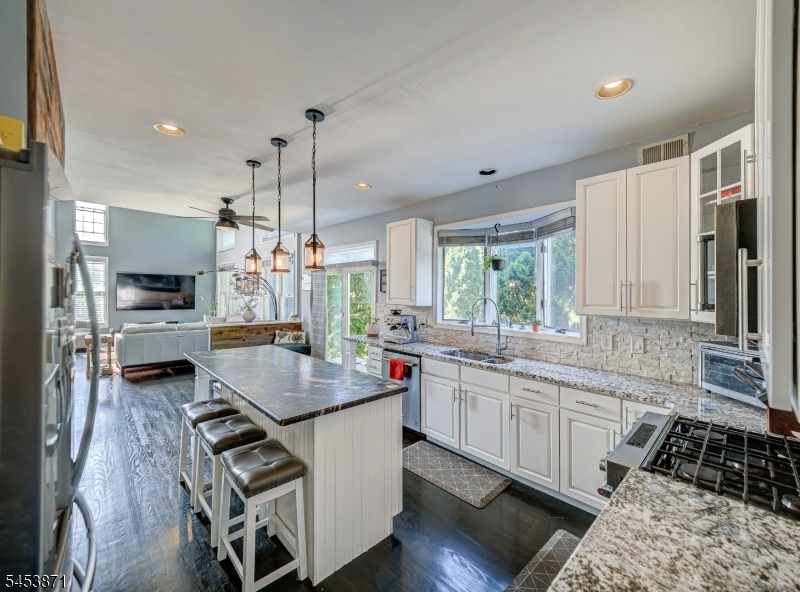 10 Spyglass Road Skillman, NJ 08558 - Photo 20 of 39 Gallery Image 20