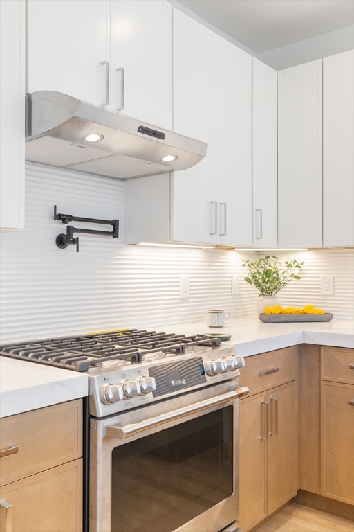 25 Everett Street, Unit 6 Boston, MA 02128 - Photo 13 of 27