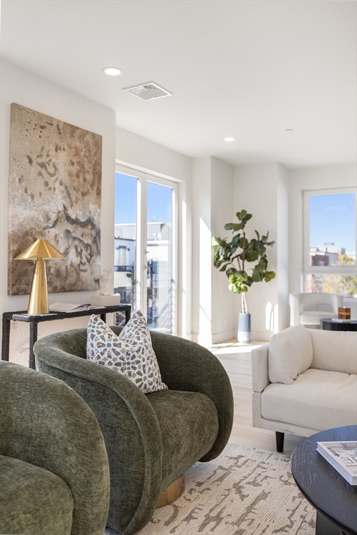 25 Everett Street, Unit 6 Boston, MA 02128 - Photo 6 of 27