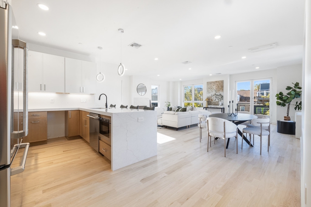 25 Everett Street, Unit 6 Boston, MA 02128 - Photo 7 of 27