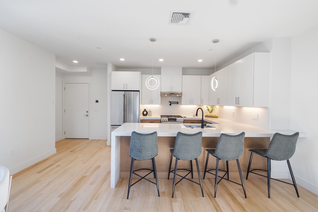 25 Everett Street, Unit 6 Boston, MA 02128 - Photo 10 of 27