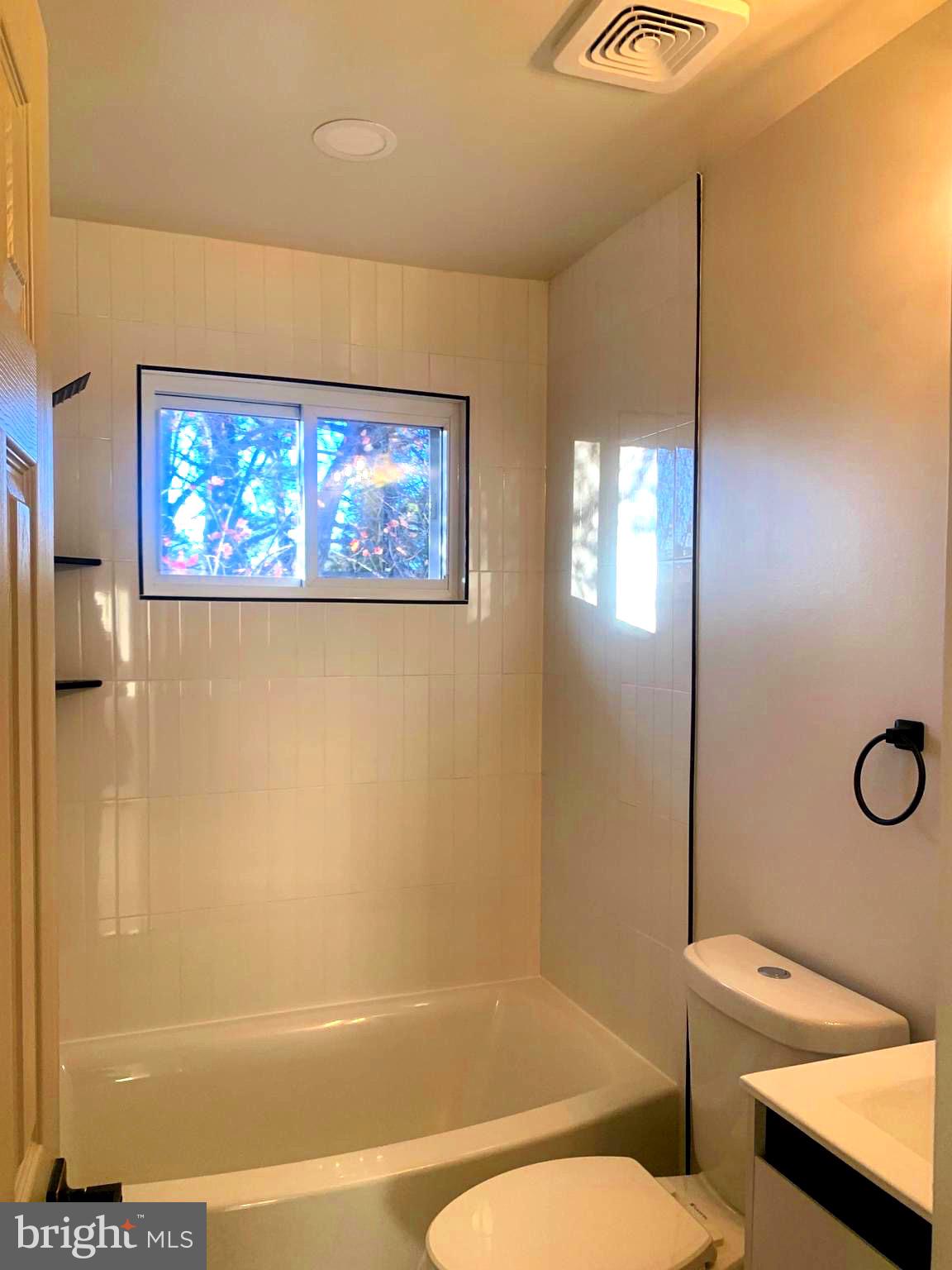 5717 Colon Terrace Temple Hills, MD 20748 - Photo 13 of 27