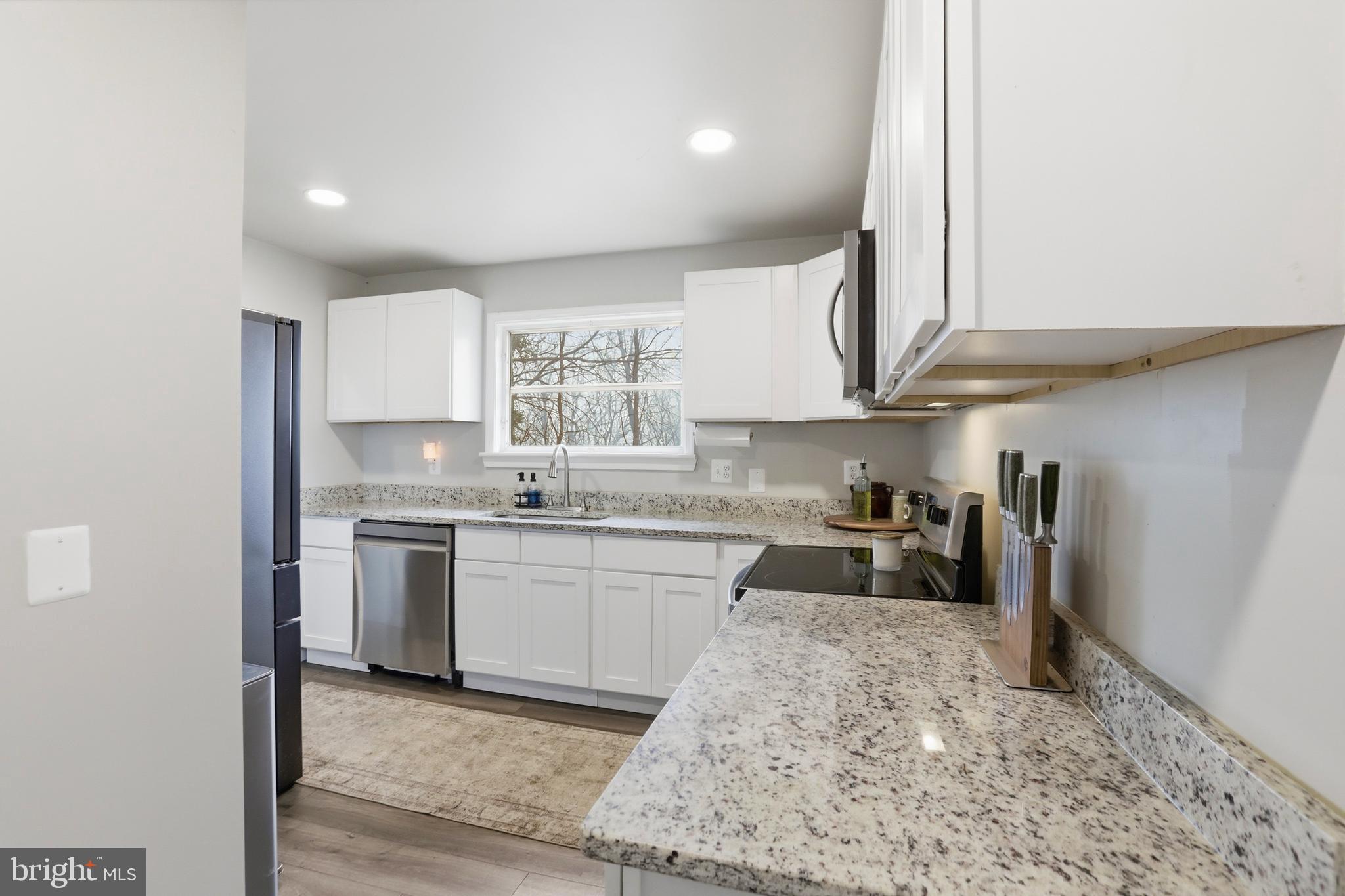 842 Valley View Road Harpers Ferry, WV 25425 - Photo 12 of 31