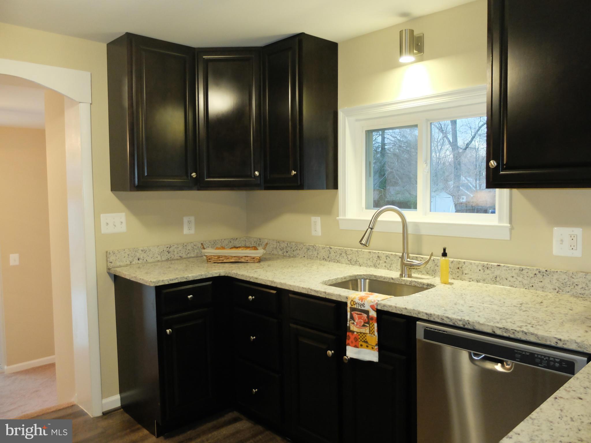 308 Cambridge Road Pasadena, MD 21122 - Photo 13 of 30 Kitchen