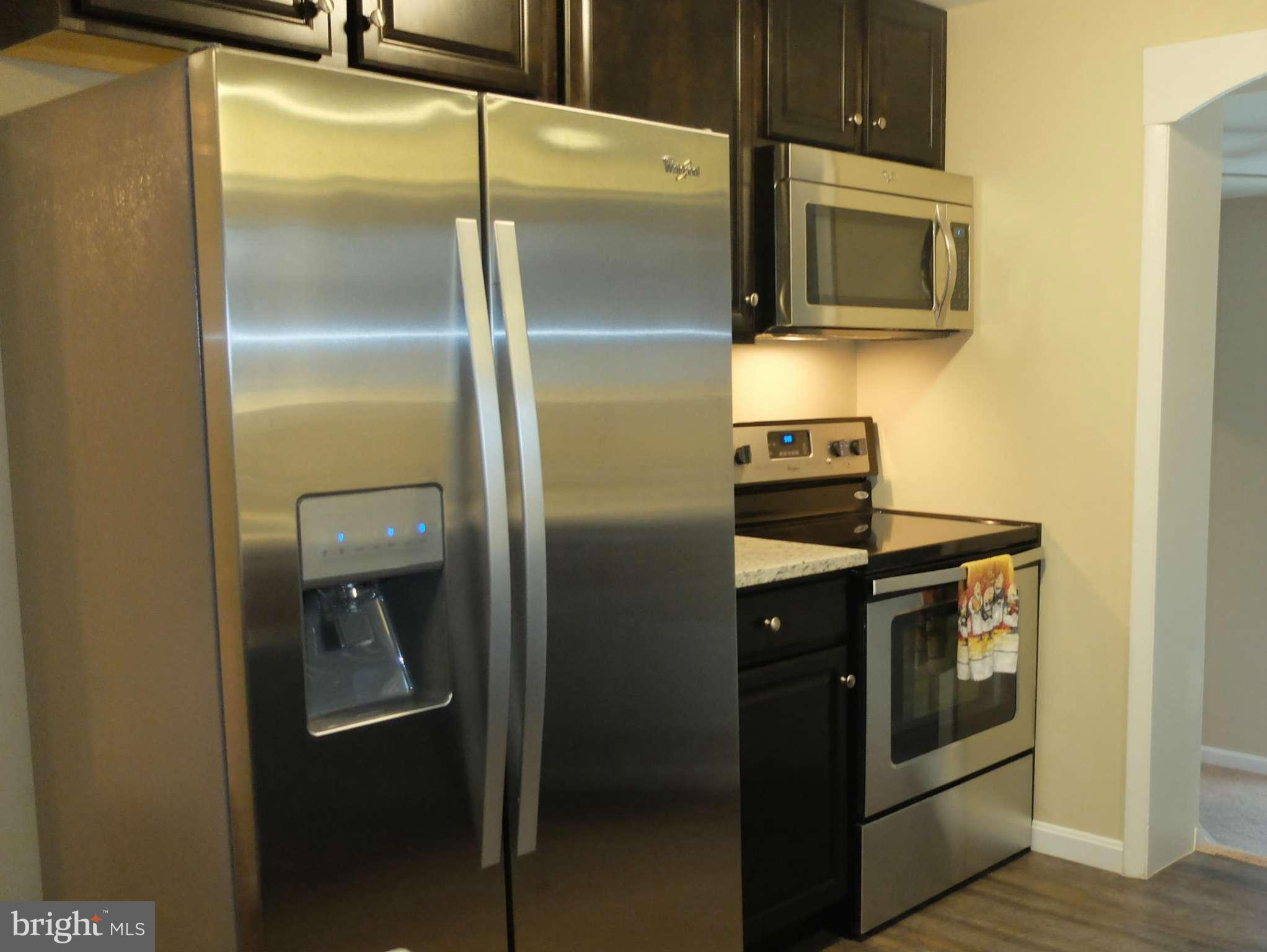 308 Cambridge Road Pasadena, MD 21122 - Photo 15 of 30 Kitchen