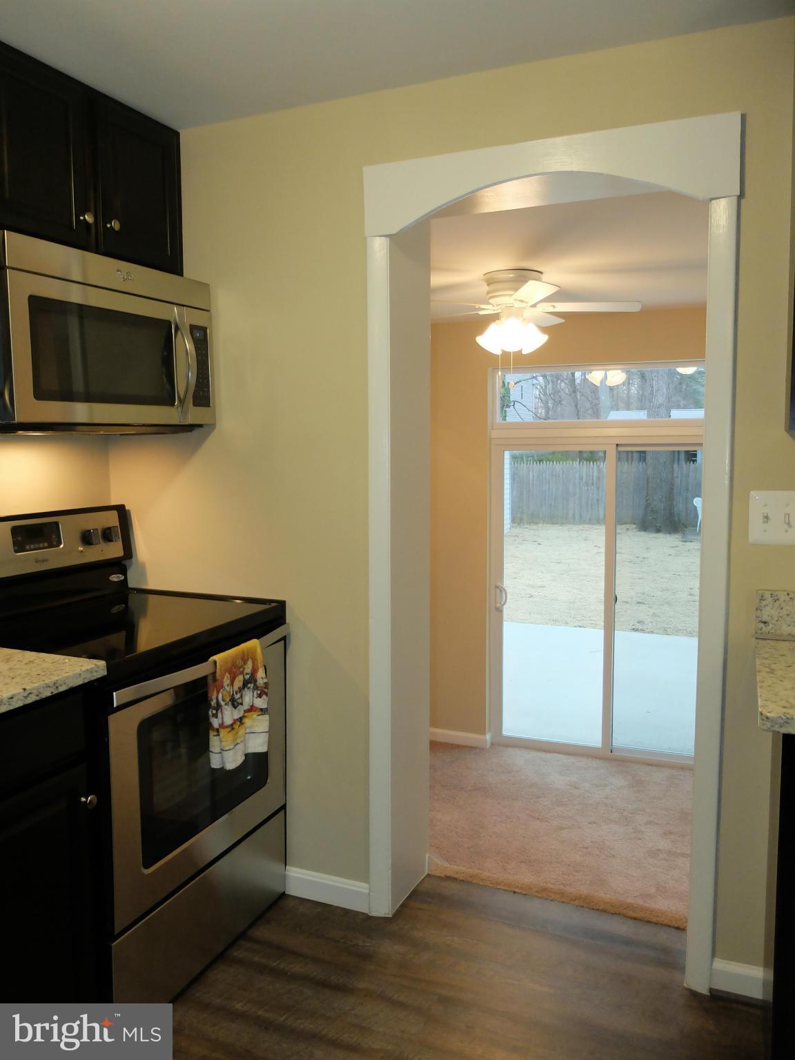 308 Cambridge Road Pasadena, MD 21122 - Photo 17 of 30 Kitchen