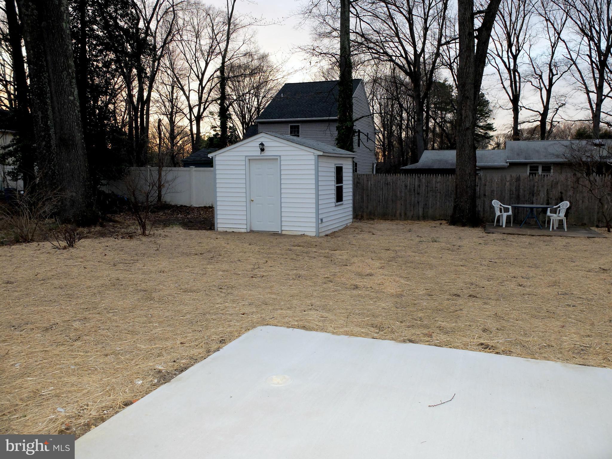 308 Cambridge Road Pasadena, MD 21122 - Photo 21 of 30 Exterior (Rear)
