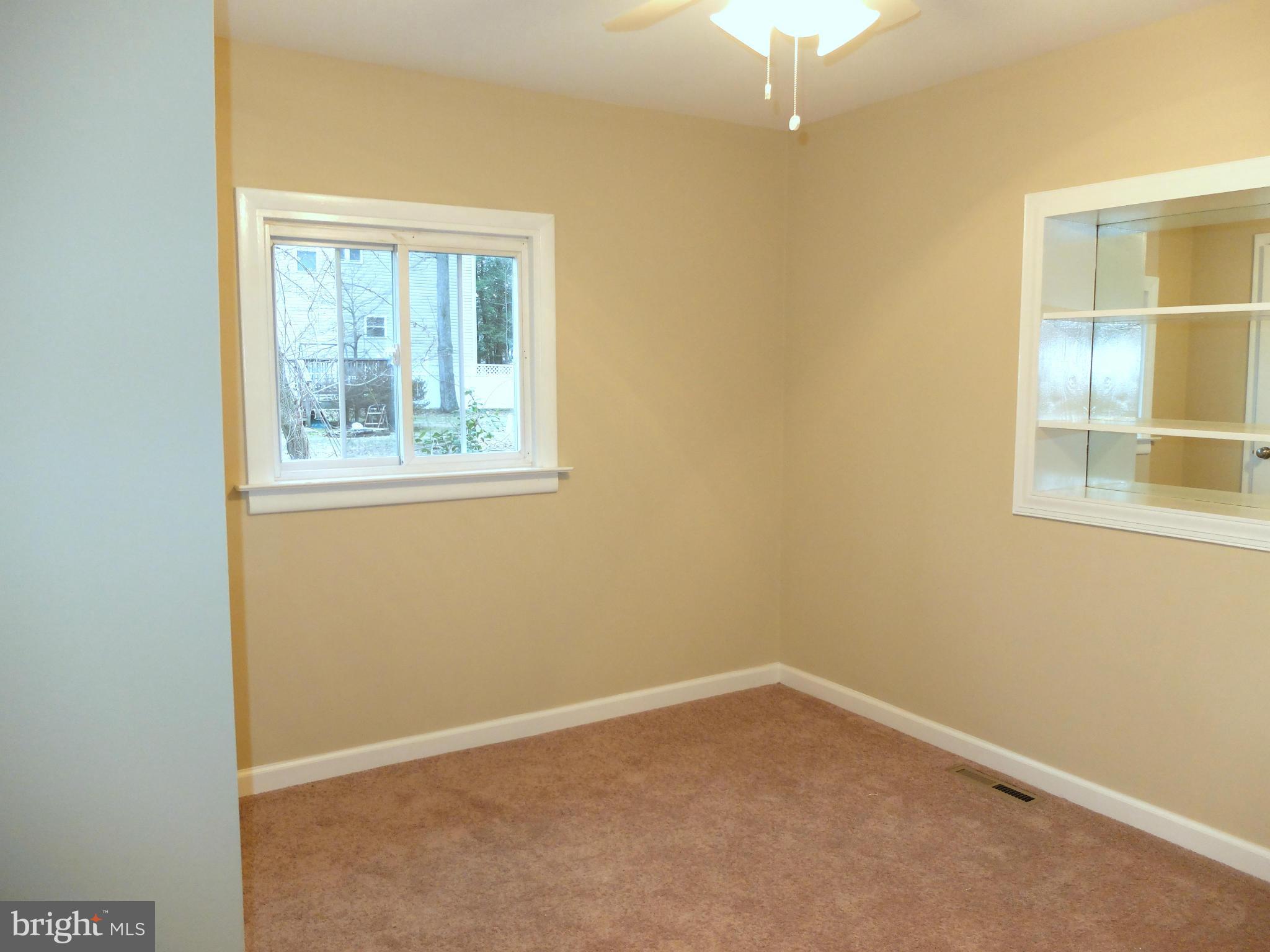 308 Cambridge Road Pasadena, MD 21122 - Photo 24 of 30 Bedroom
