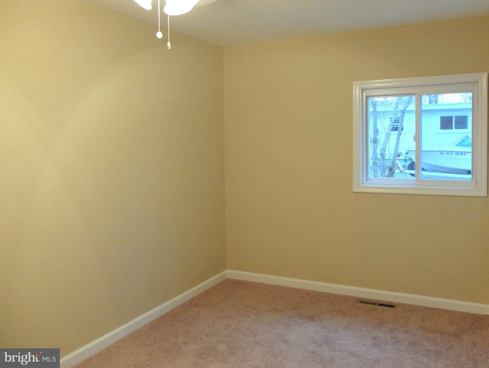 308 Cambridge Road Pasadena, MD 21122 - Photo 26 of 30 Bedroom