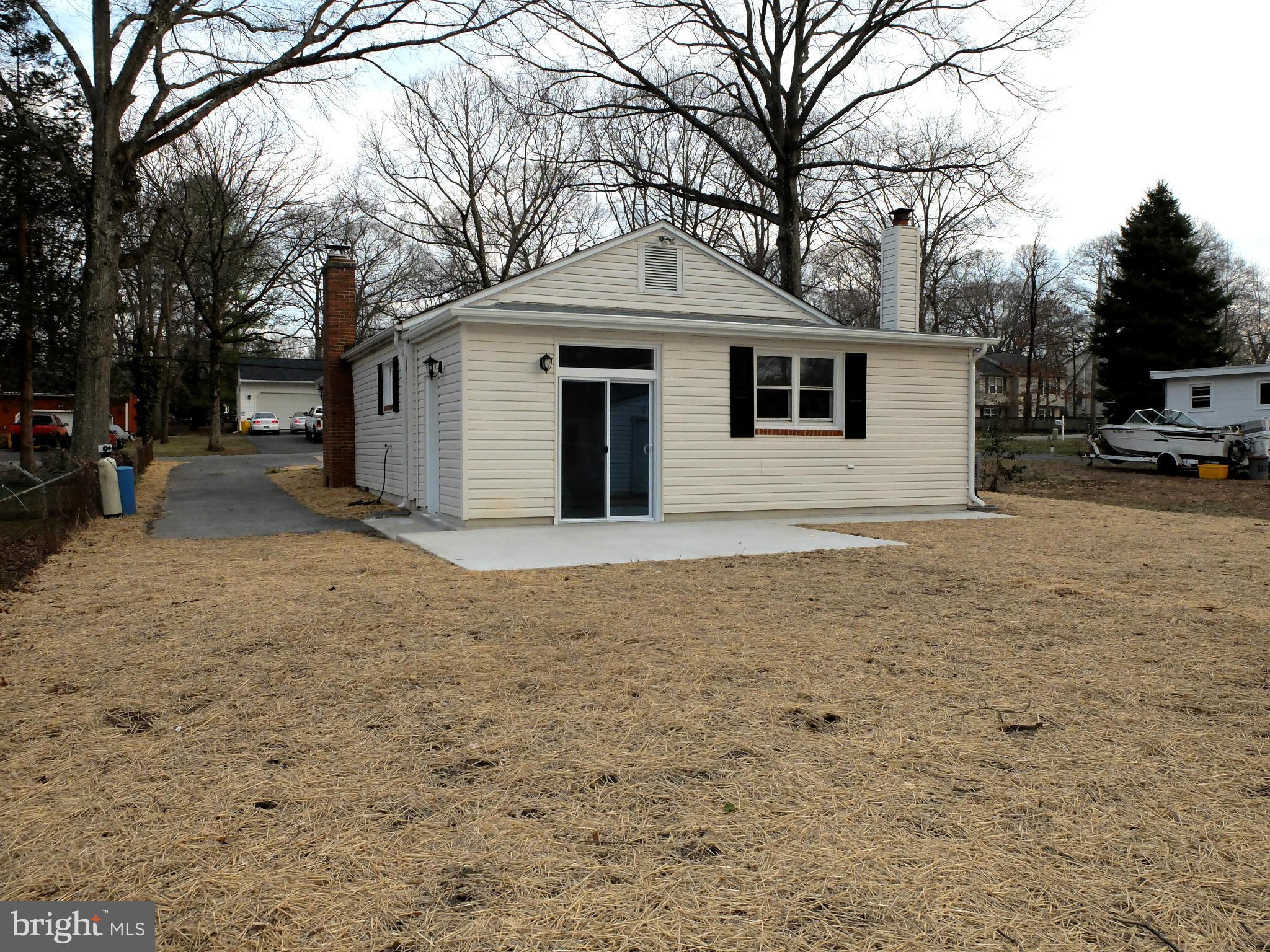 308 Cambridge Road Pasadena, MD 21122 - Photo 29 of 30 Exterior (Rear)