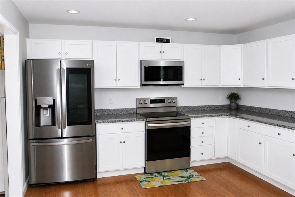 7 Tabor Road Uxbridge, MA 01569 - Photo 8 of 21