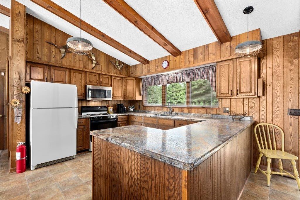 5791-93 Golf Road Manitowish Waters, WI 54545 - Photo 11 of 34 Gallery Image 11