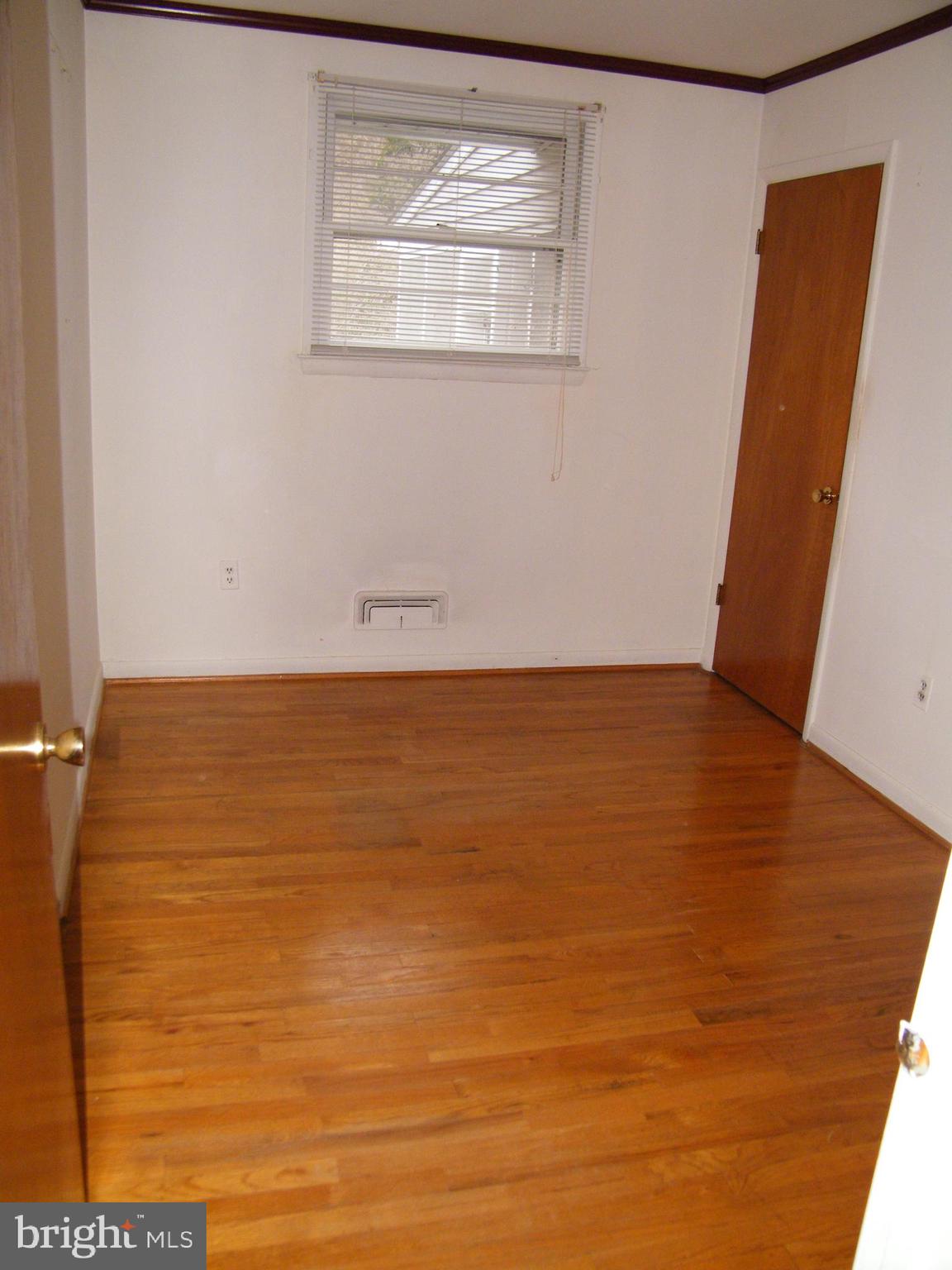 26 South Ritters Lane Owings Mills, MD 21117 - Photo 11 of 29 Bedroom 3