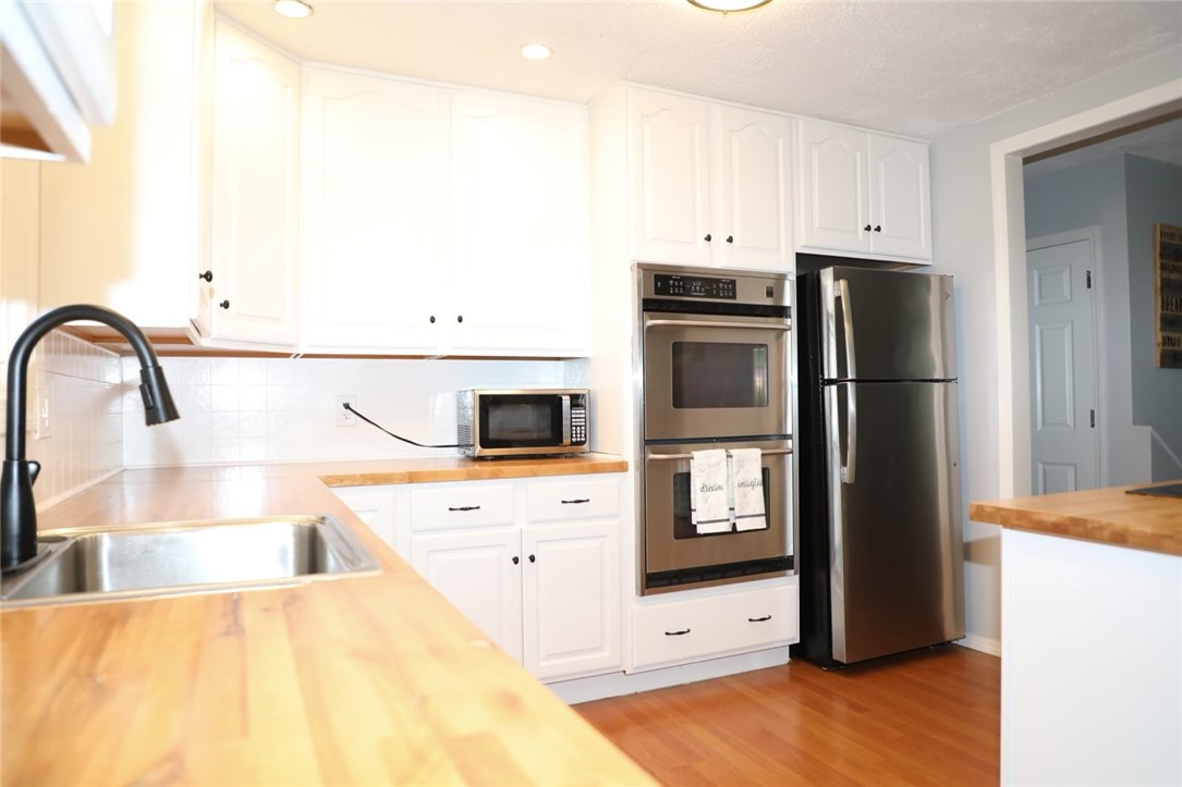 1007 Fish Hill Road Coventry, RI 02816 - Photo 12 of 27