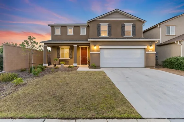 $595,000 | 6690 East Adena Avenue, Fresno, CA 93727