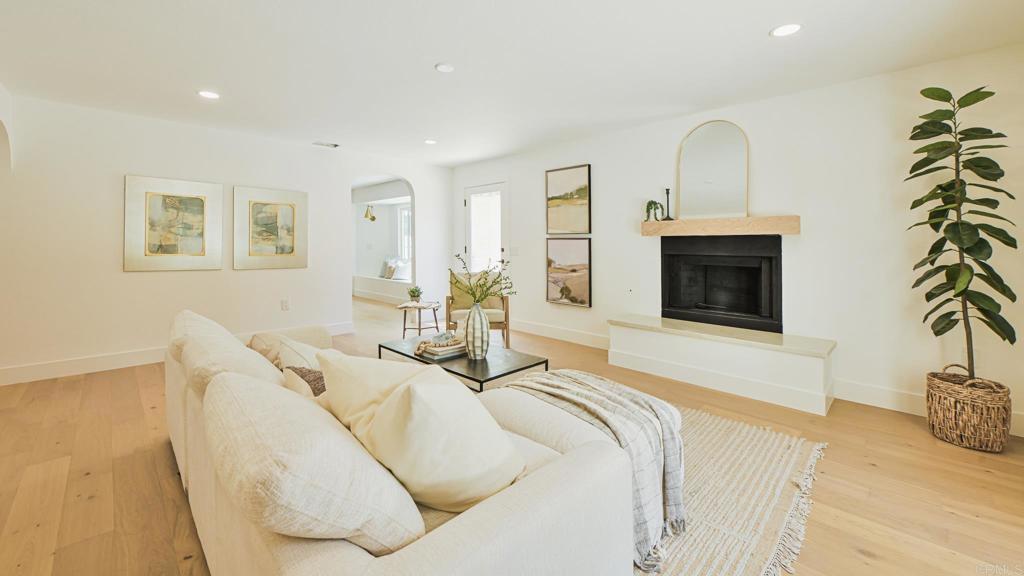 2399 Ivy Road Oceanside, CA 92054 - Photo 31 of 75 Gallery Image 31