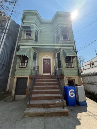 $1,950 | 68 Sherman Avenue, Unit 2R, Jersey City, NJ 07307