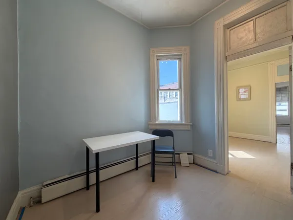 $1,950 | 68 Sherman Avenue, Unit 2R, Jersey City, NJ 07307