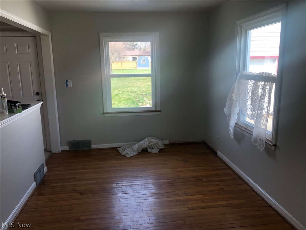 2906 Brunswick Road Youngstown, OH 44511 - Photo 5 of 28 Gallery Image 5