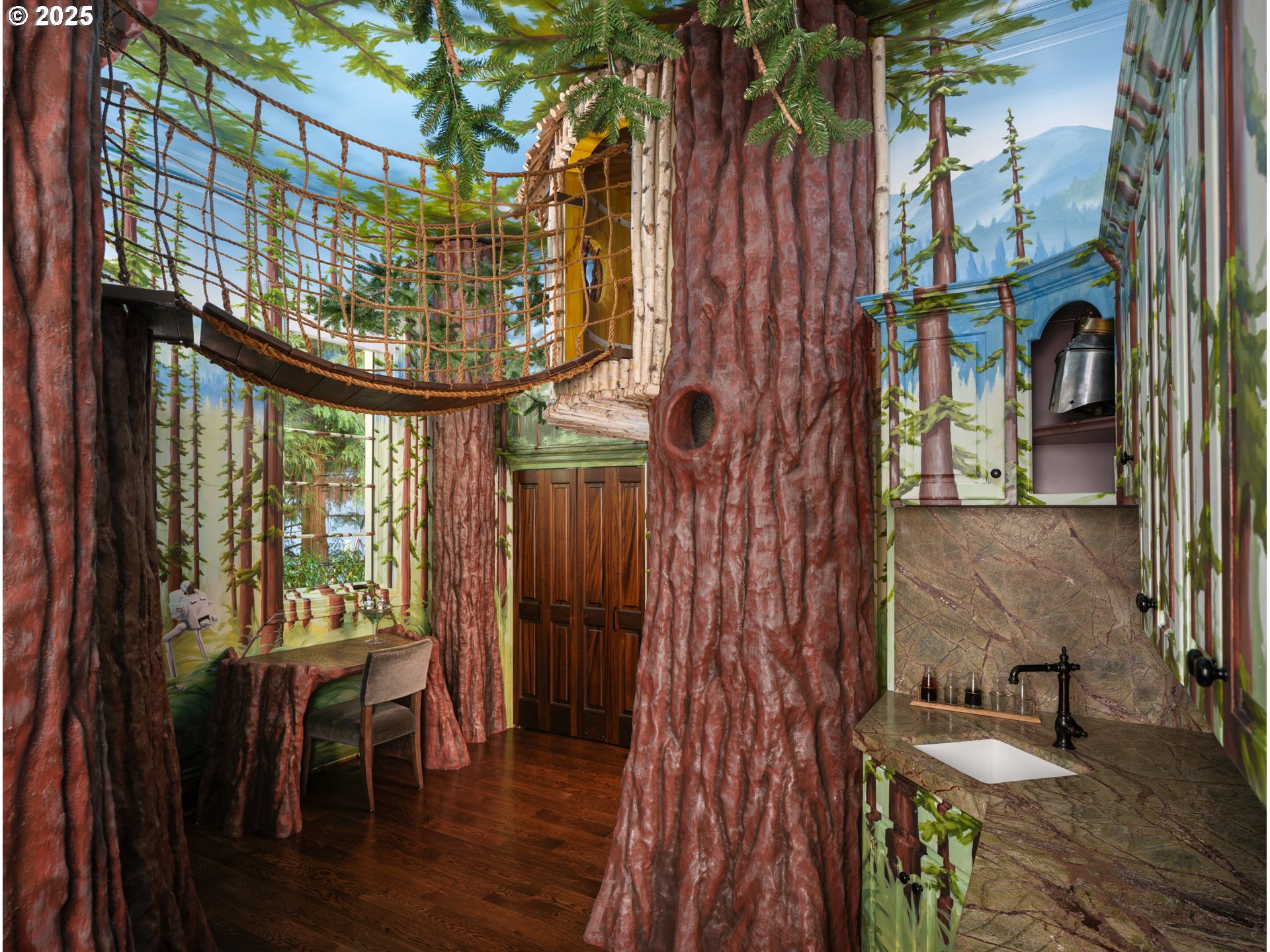 12850 South Fielding Road Lake Oswego, OR 97034 - Photo 24 of 48 Bedroom