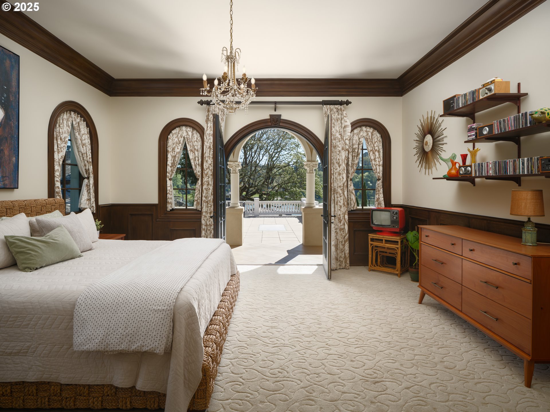 12850 South Fielding Road Lake Oswego, OR 97034 - Photo 29 of 48 Bedroom