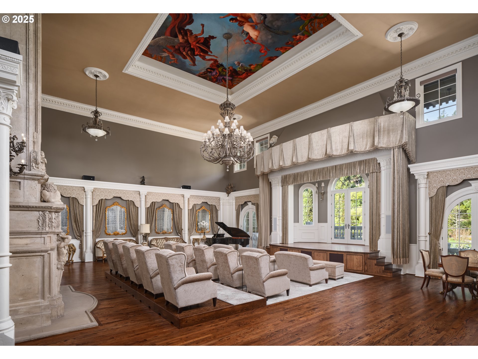 12850 South Fielding Road Lake Oswego, OR 97034 - Photo 3 of 48 Great Room