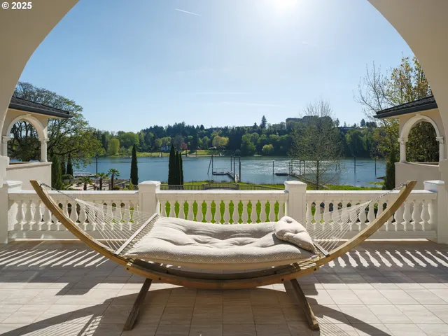 $9,950,000 | 12850 South Fielding Road, Lake Oswego, OR 97034